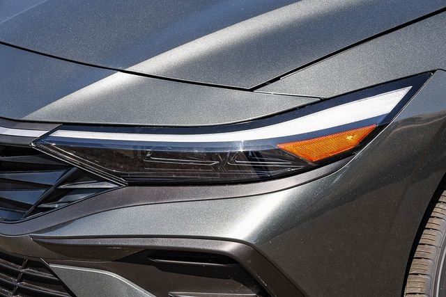 New 2026 Hyundai Elantra Sport FWD image 8