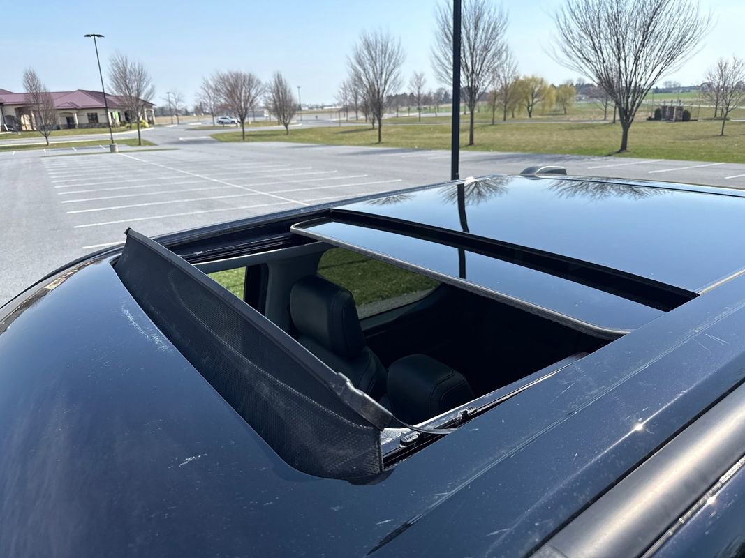 Used 2025 Ford F350 Lariat w/ Camper Package image 25