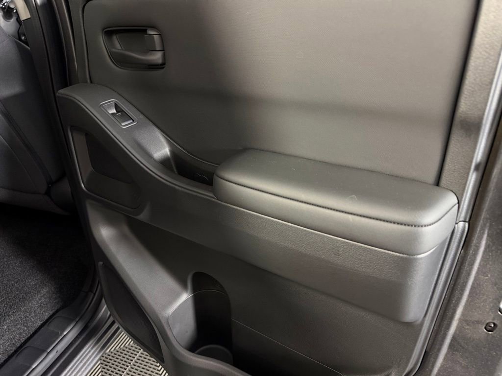 Used 2024 Nissan Frontier S w/ Technology Package AWD/4WD image 28