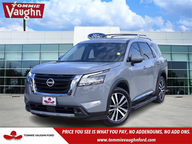 Used 2023 Nissan Pathfinder Platinum w/ Cargo Package