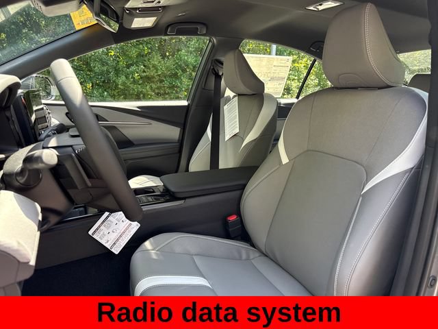 Used 2026 Toyota Camry SE FWD image 12