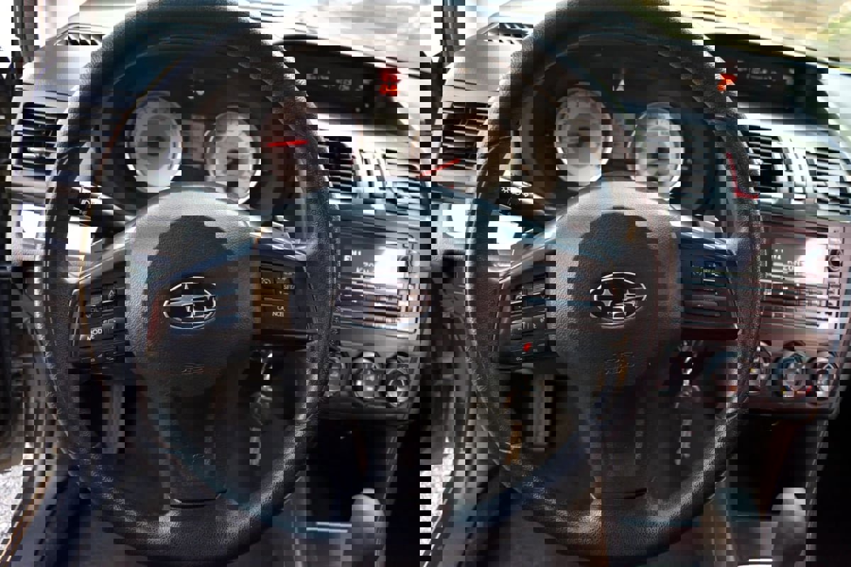 Used 2013 Subaru Impreza 2.0i Premium image 12