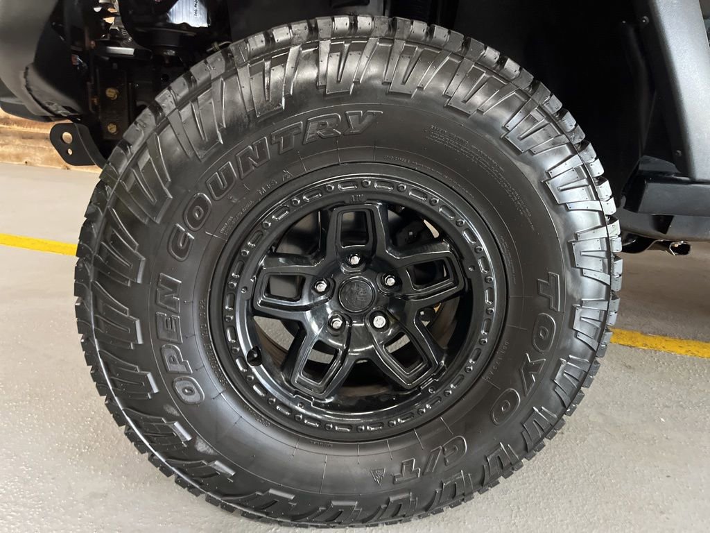 Used 2018 Jeep Wrangler Unlimited Rubicon w/ Cold Weather Group AWD/4WD image 5