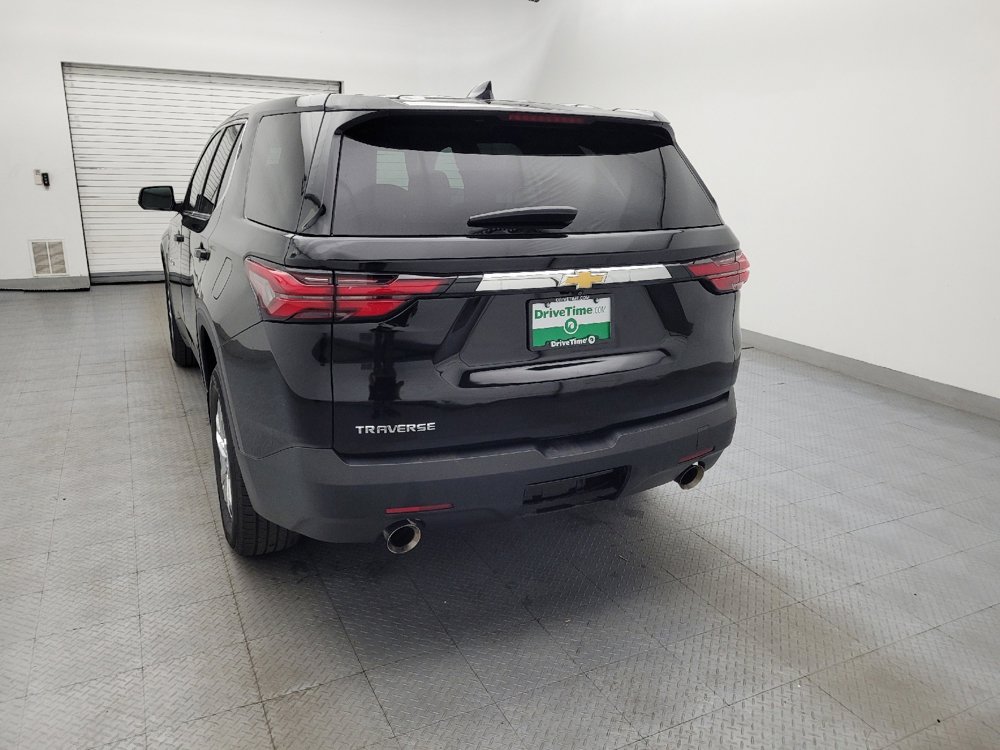Used 2023 Chevrolet Traverse LS w/ Safety Package FWD image 6