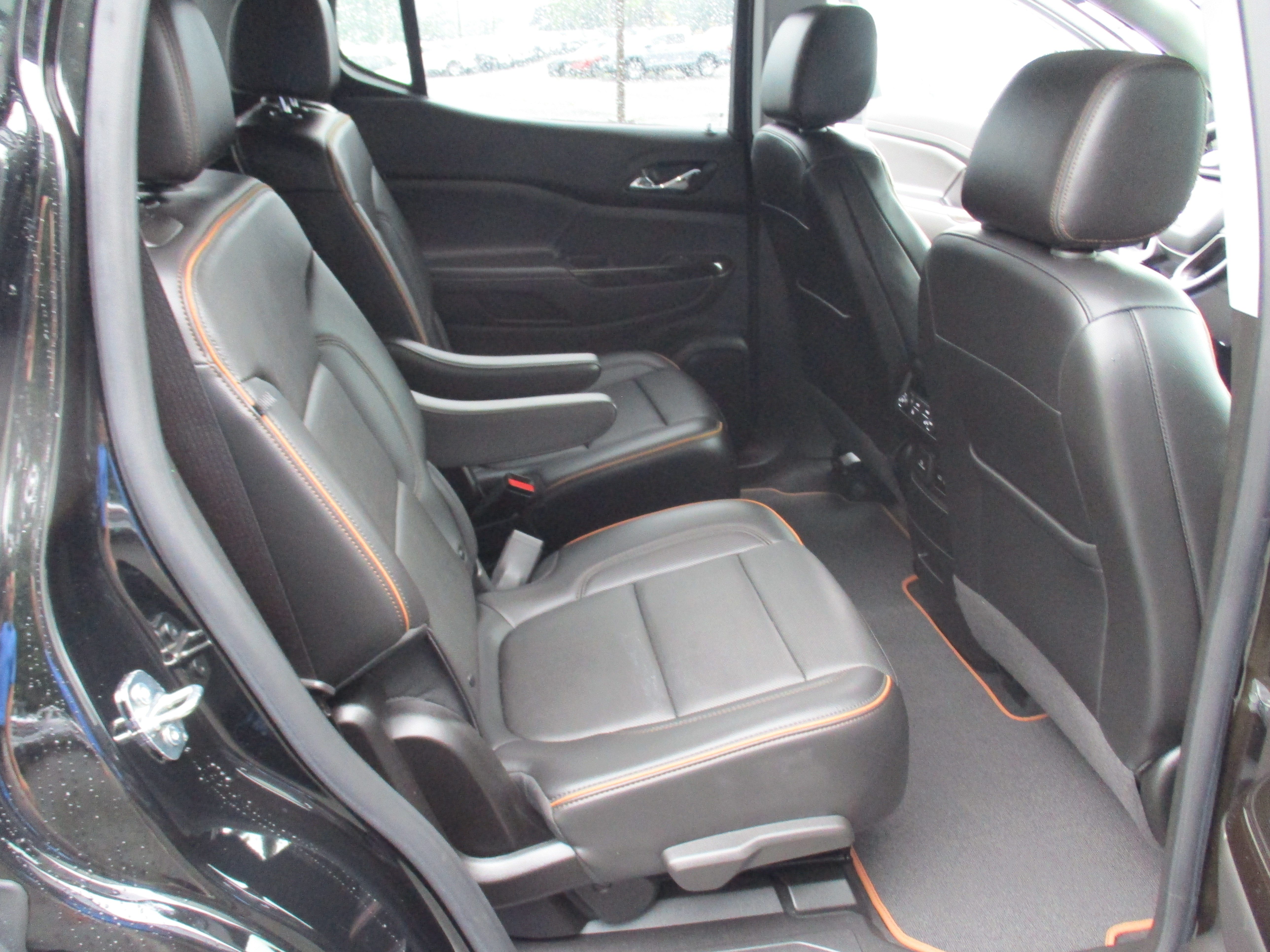 Certified 2023 GMC Acadia AT4 w/ Technology Package AWD/4WD image 14