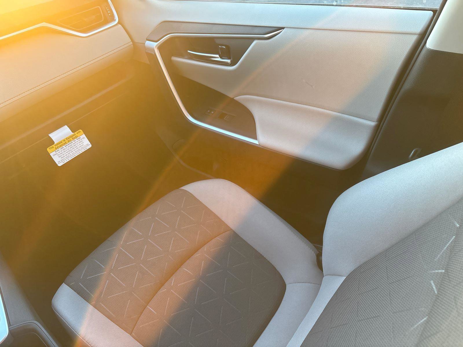 Used 2025 Toyota RAV4 XLE image 15