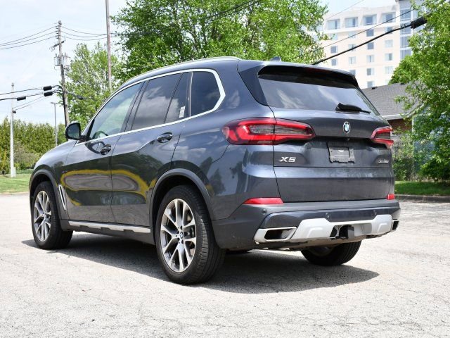 Used 2021 BMW X5 xDrive40i w/ Premium Package image 5