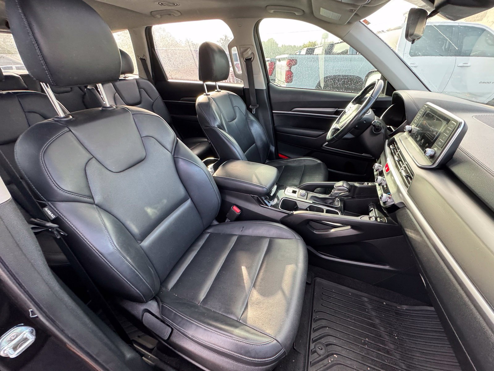 Used 2021 Kia Telluride S FWD image 34