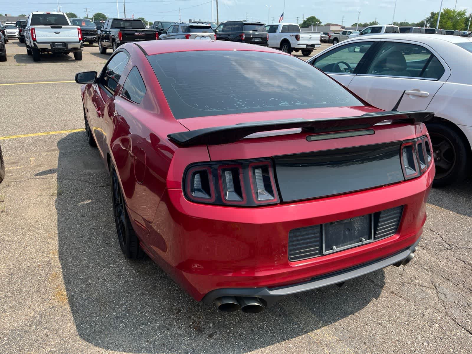 Used 2013 Ford Mustang Coupe RWD image 10