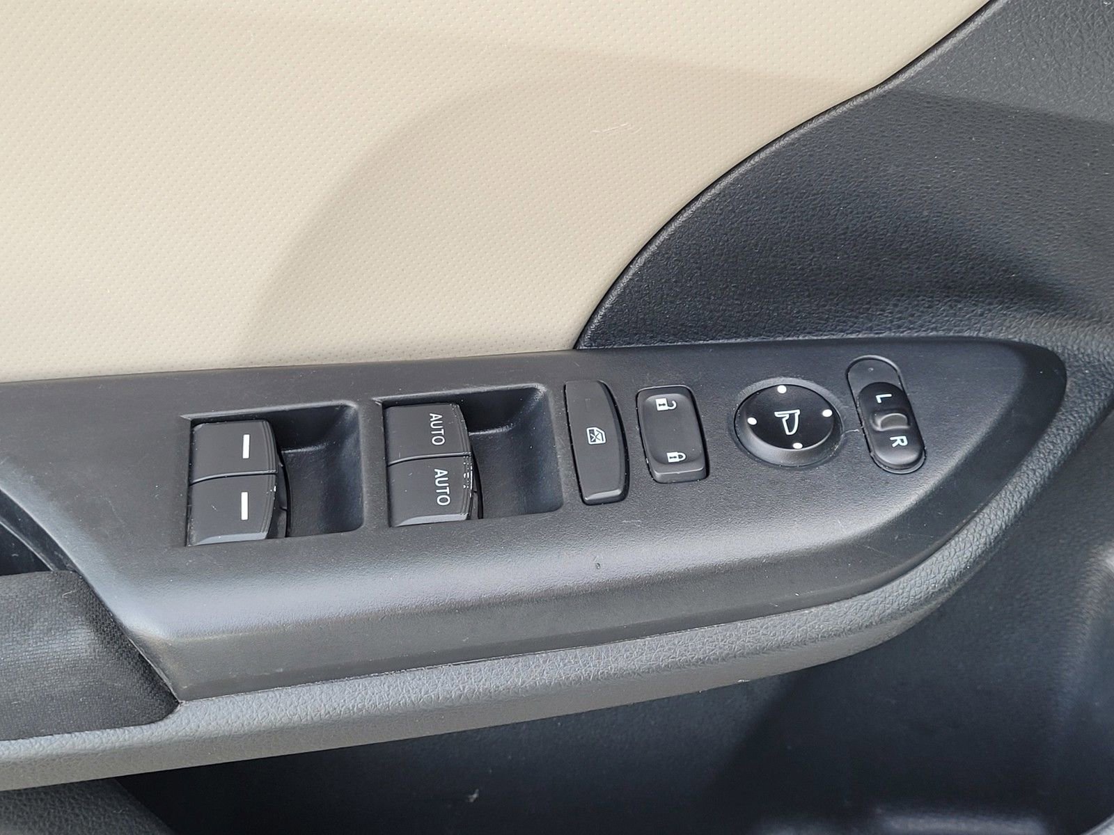 Used 2019 Honda Civic LX image 15