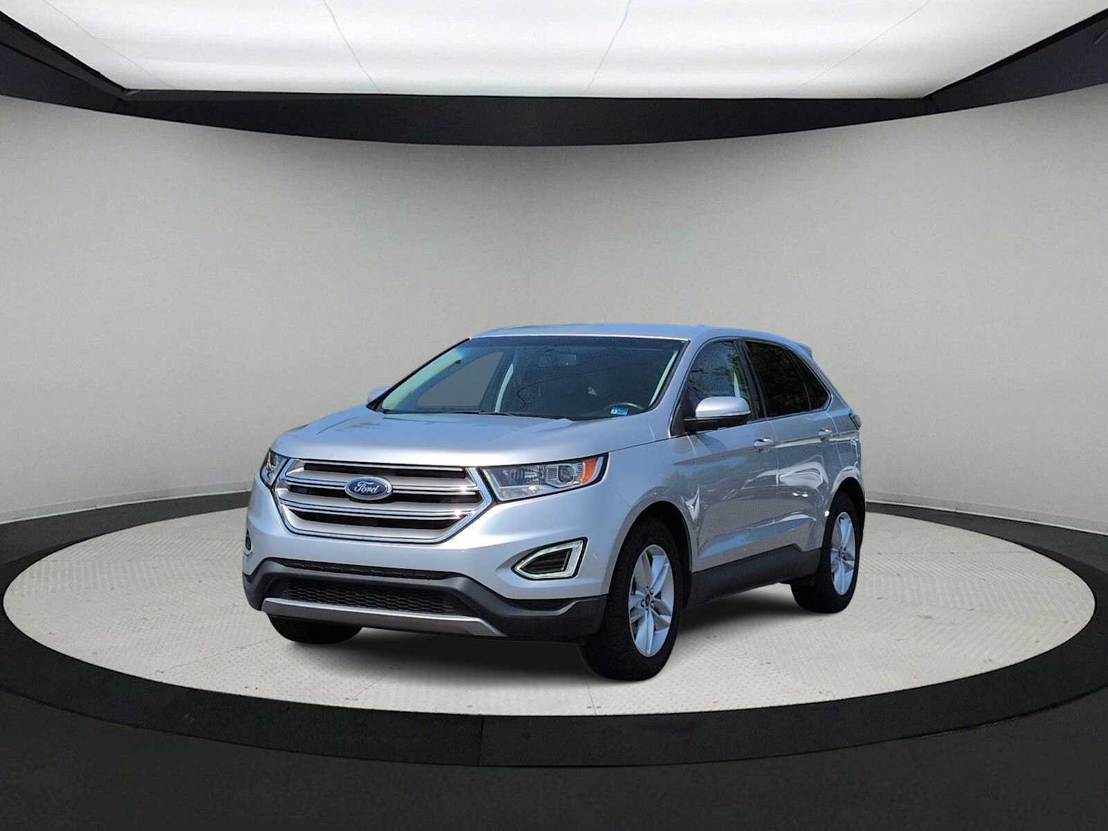 Used 2015 Ford Edge SEL w/ Equipment Group 201A FWD image 4