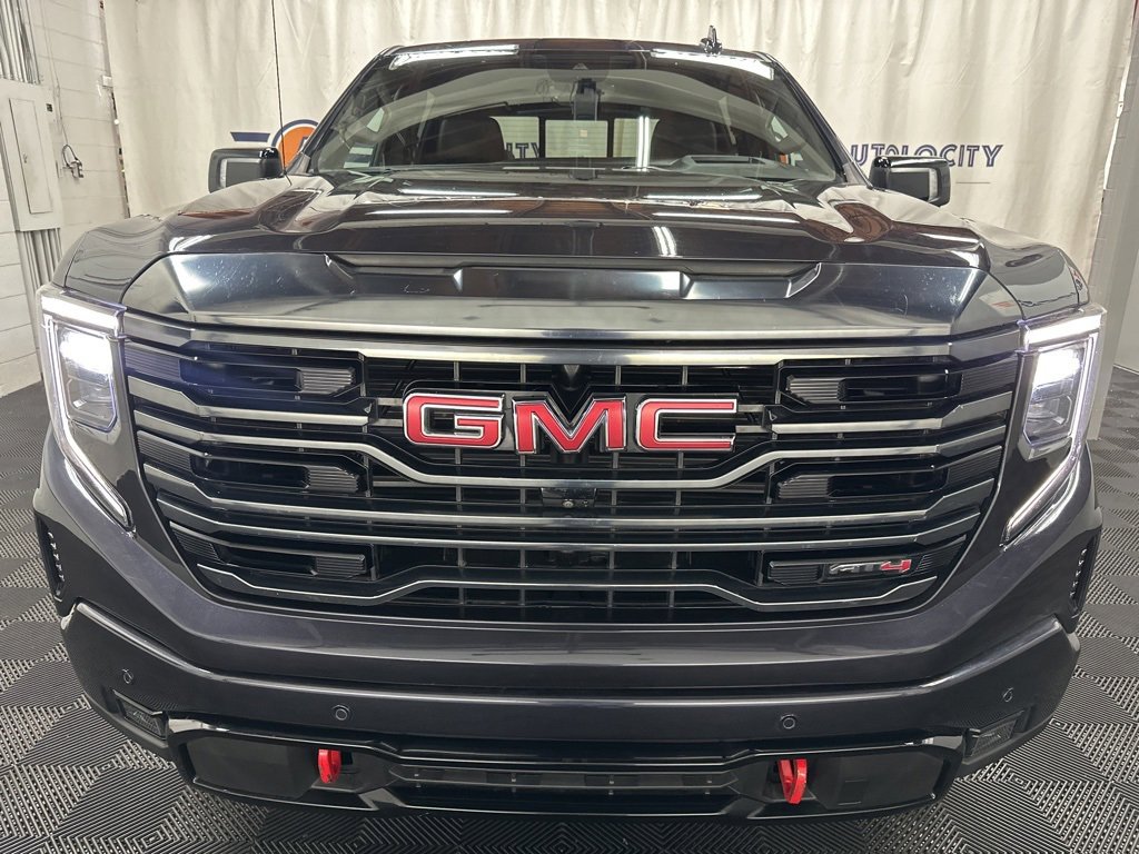 Used 2023 GMC Sierra 1500 AT4 w/ AT4 Premium Package image 3