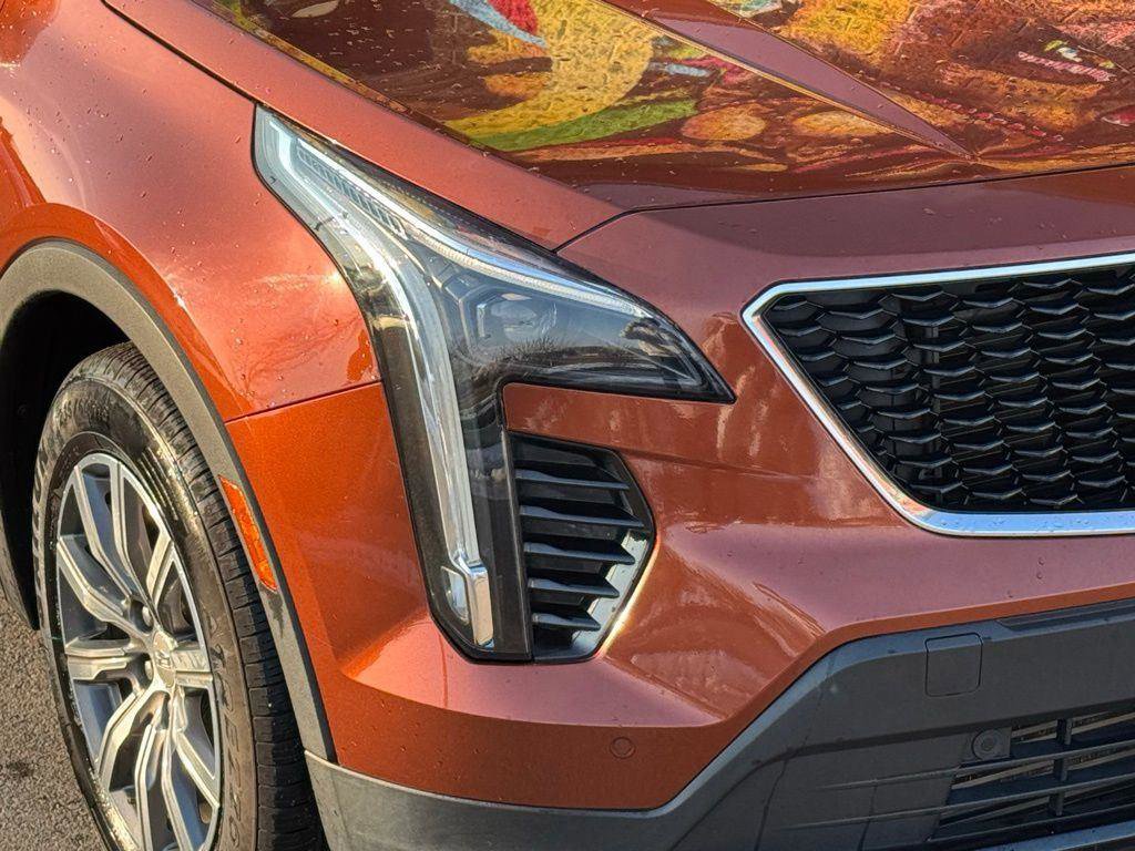 Used 2020 Cadillac XT4 Sport w/ Driver Awareness Package FWD image 3