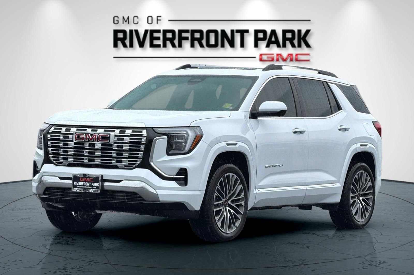 New 2026 GMC Terrain Denali w/ LPO, Floor Liner Package AWD/4WD image 7