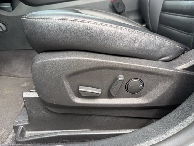 Used 2024 Ford Edge SEL AWD/4WD image 11