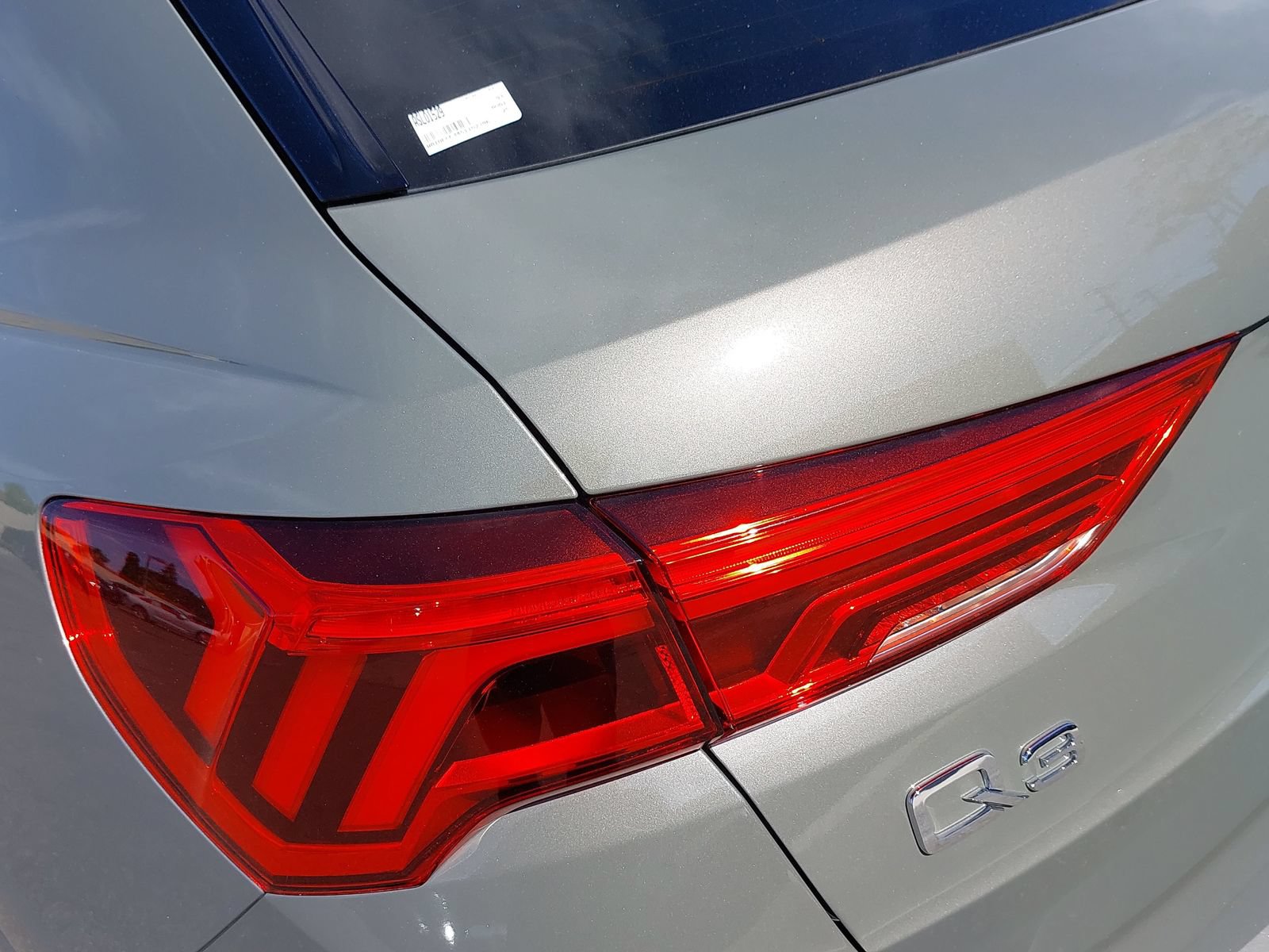 Certified 2025 Audi Q3 2.0T Premium w/ Convenience Package AWD/4WD image 38