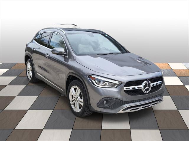 Used 2022 Mercedes-Benz GLA 250 4MATIC w/ Premium Package Lite image 3