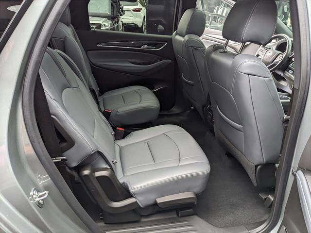 Used 2023 Buick Enclave Essence w/ Experience Buick Package AWD/4WD image 18