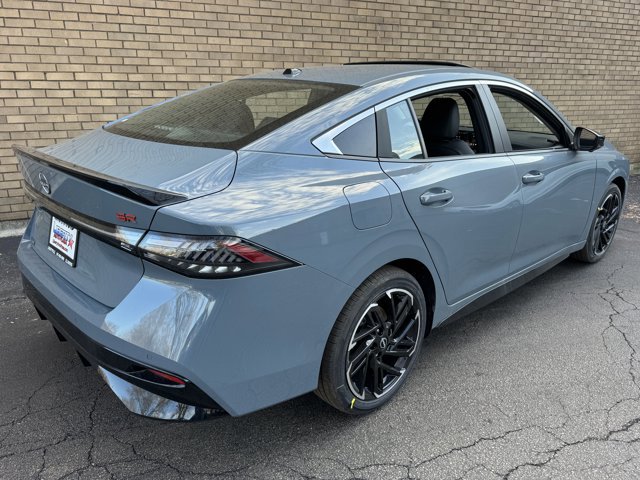 New 2026 Nissan Sentra SR w/ SR Premium Package FWD image 13