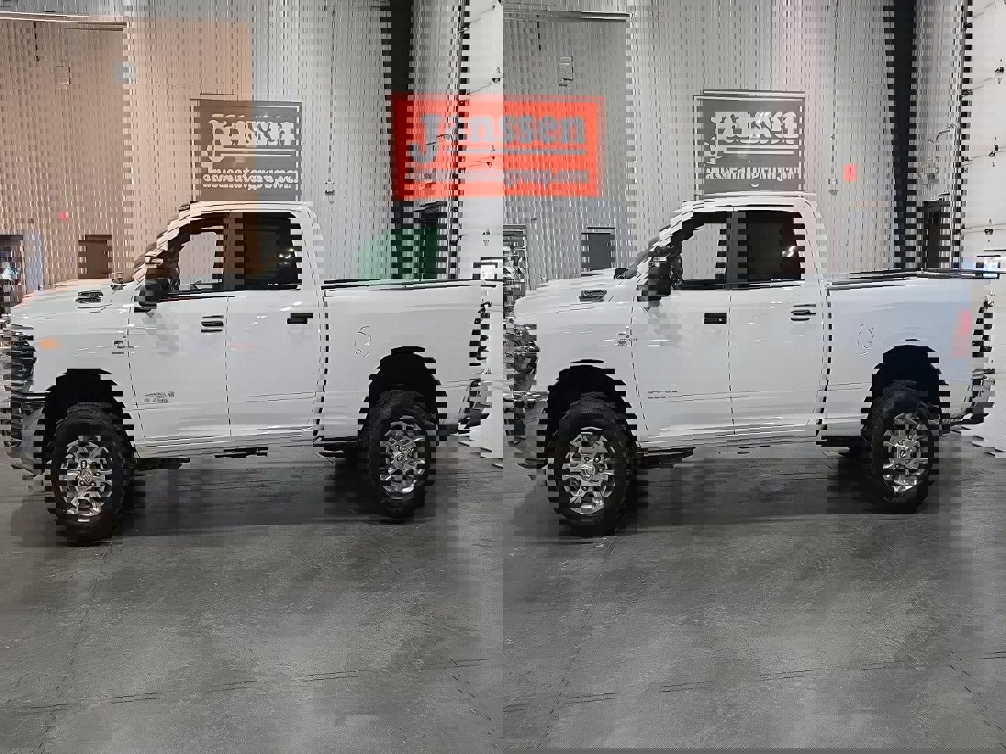 Used 2025 RAM 2500 Big Horn image 2