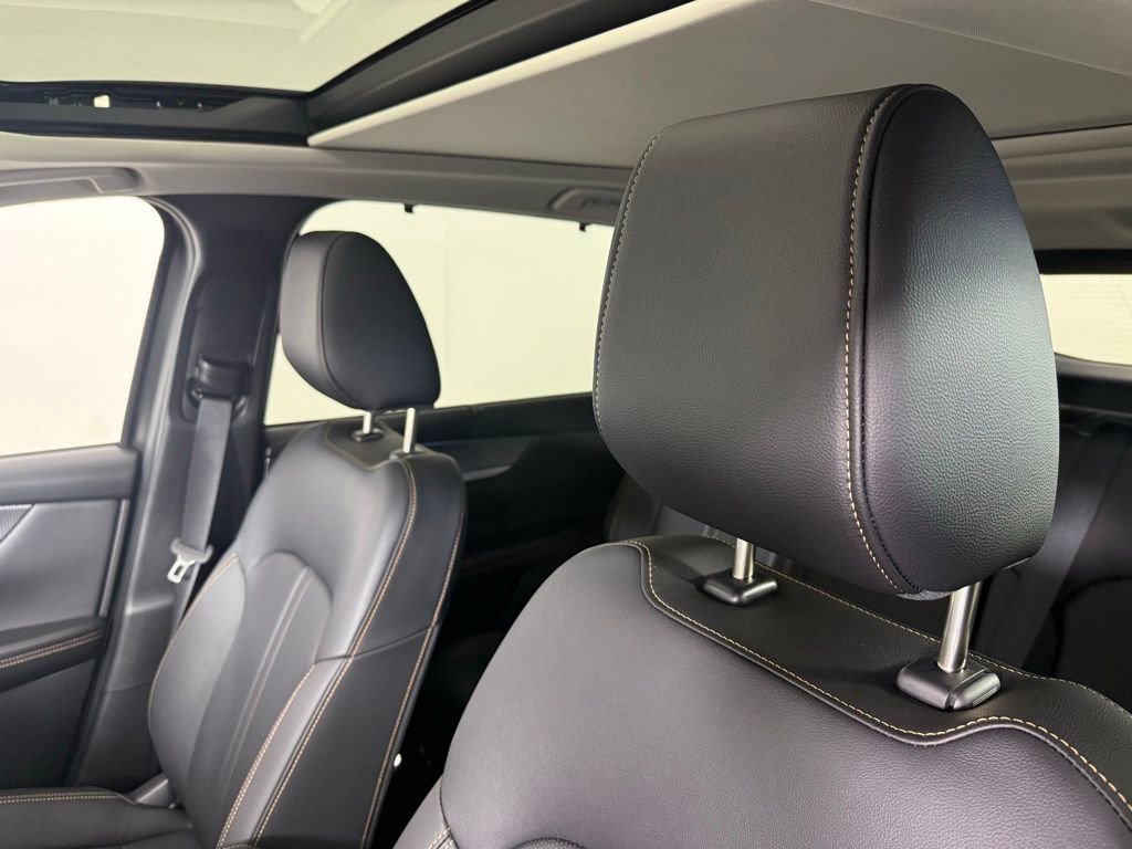 New 2025 MAZDA CX-70 Plug-In Hybrid w/ Premium Pkg image 14