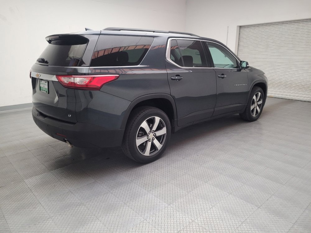 Used 2021 Chevrolet Traverse LT w/ LT Premium Package image 10