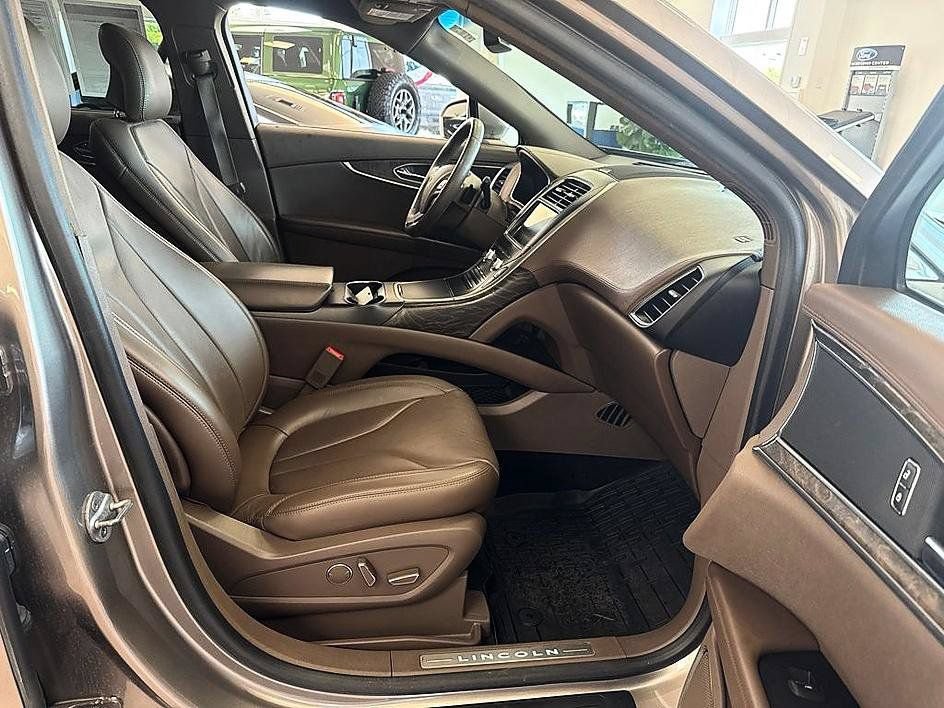 Used 2018 Lincoln MKX Reserve w/ Lincoln MKX Climate Package AWD/4WD image 20