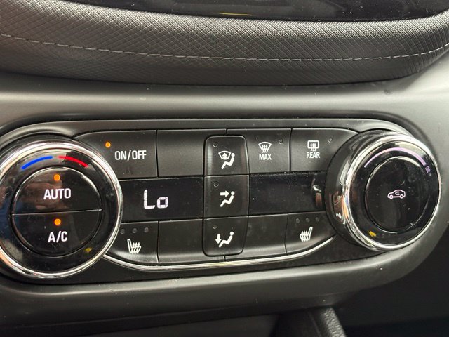 Used 2021 Chevrolet TrailBlazer LT w/ Sun and Liftgate Package AWD/4WD image 15
