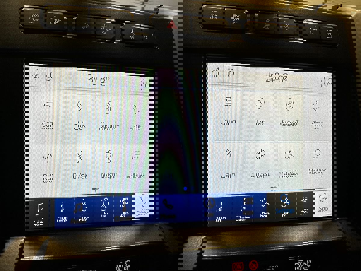 Used 2021 Ford F350 Lariat image 41