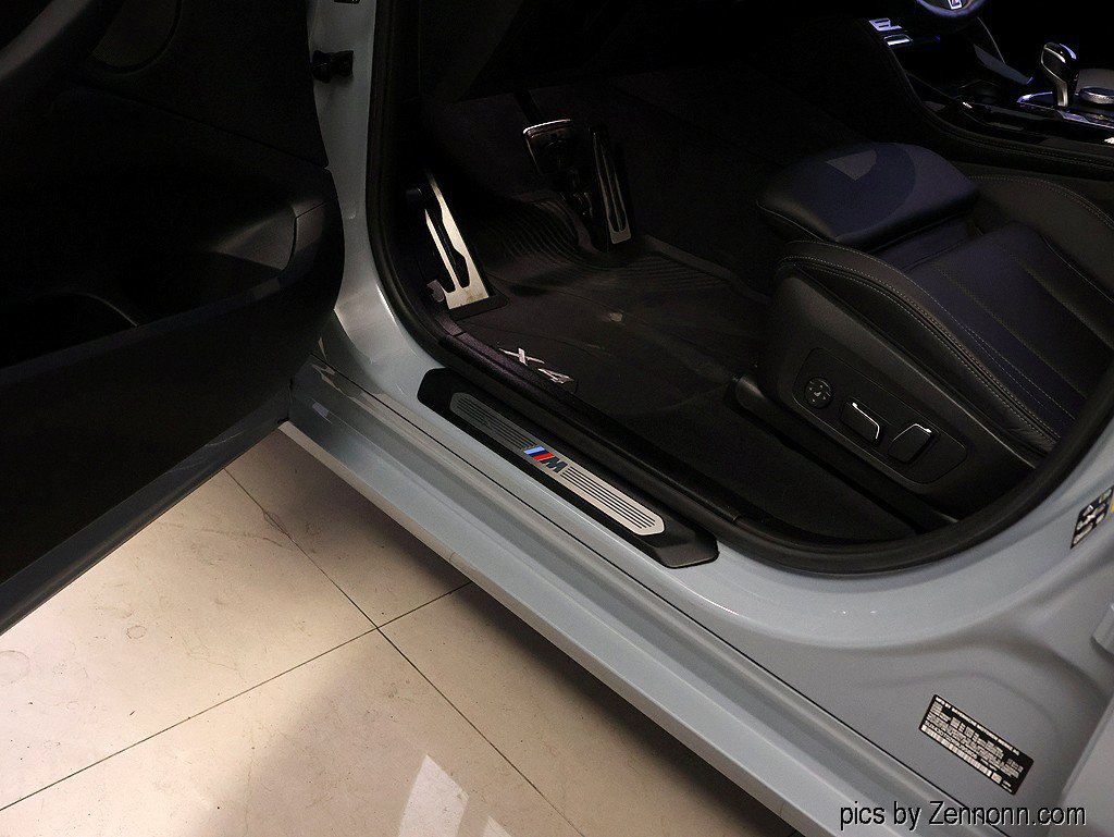 Certified 2024 BMW X4 M40i w/ Premium Package AWD/4WD image 29