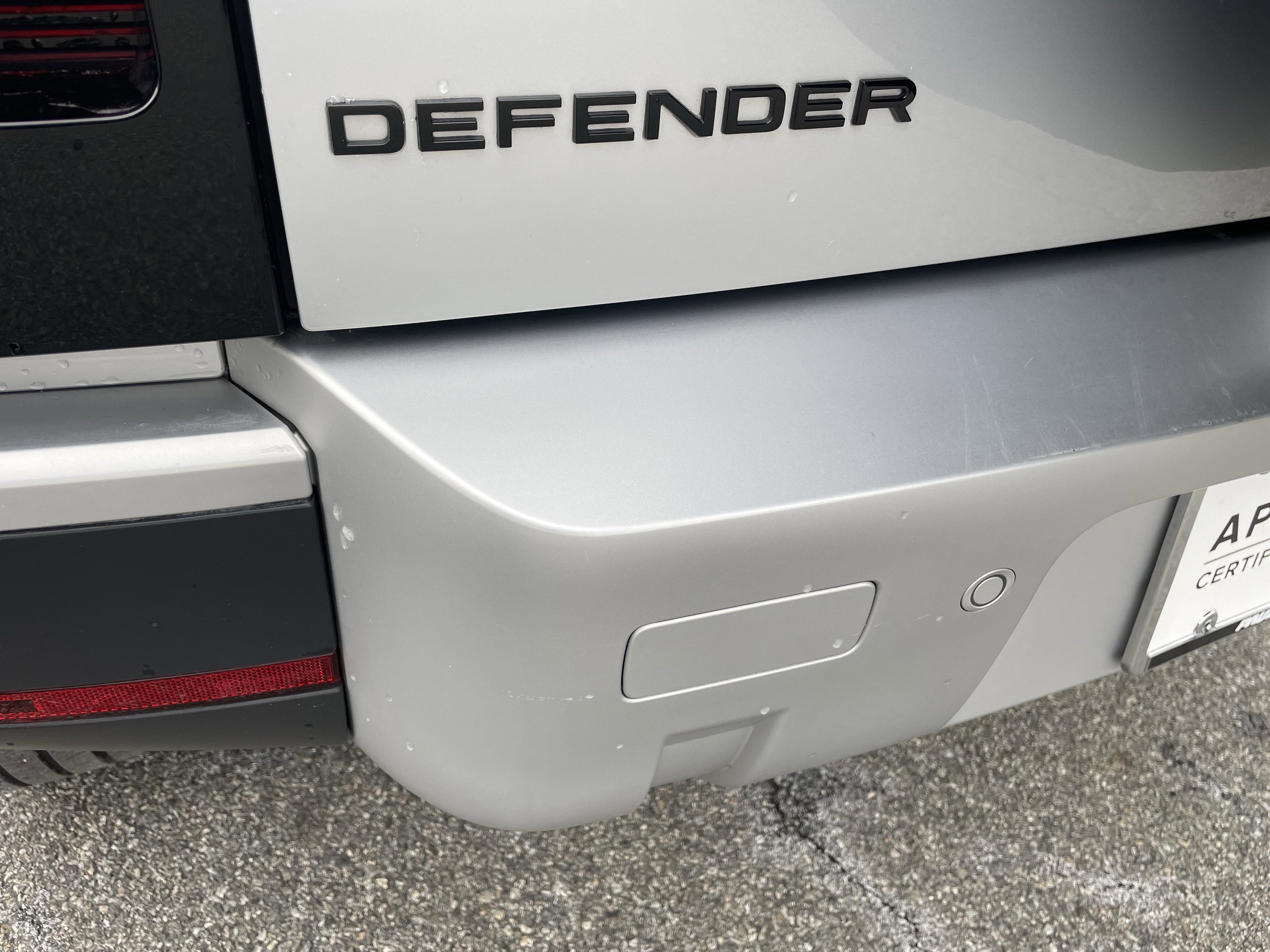 Used 2024 Land Rover Defender 110 S image 33