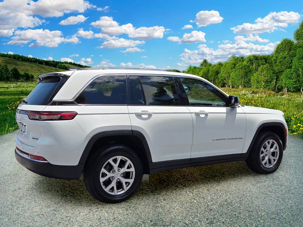Used 2022 Jeep Grand Cherokee Limited AWD/4WD image 6