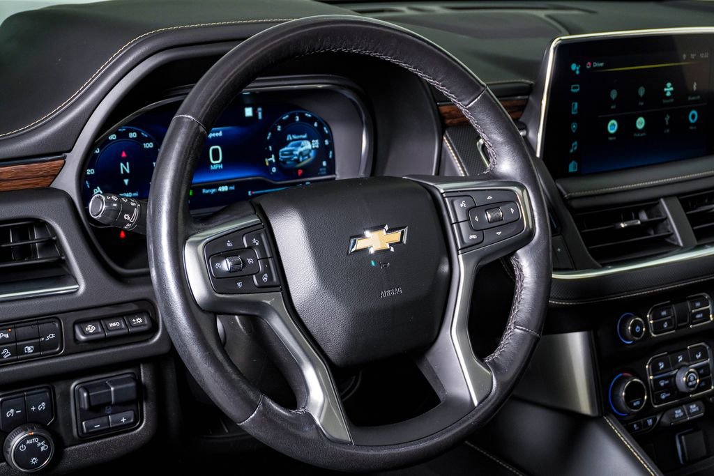 Used 2022 Chevrolet Suburban Premier w/ Premium Package AWD/4WD image 21