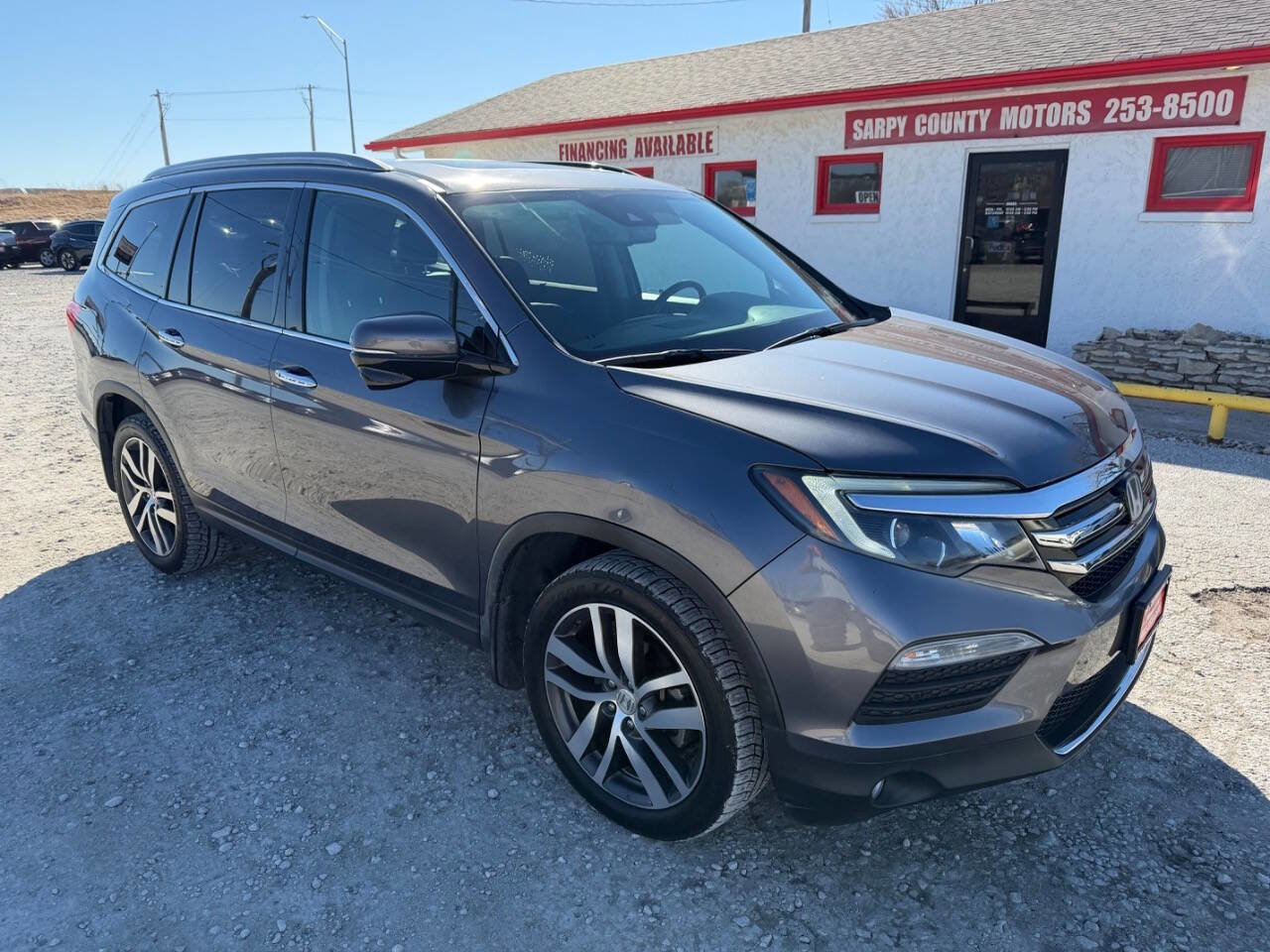 Used 2016 Honda Pilot Touring image 1