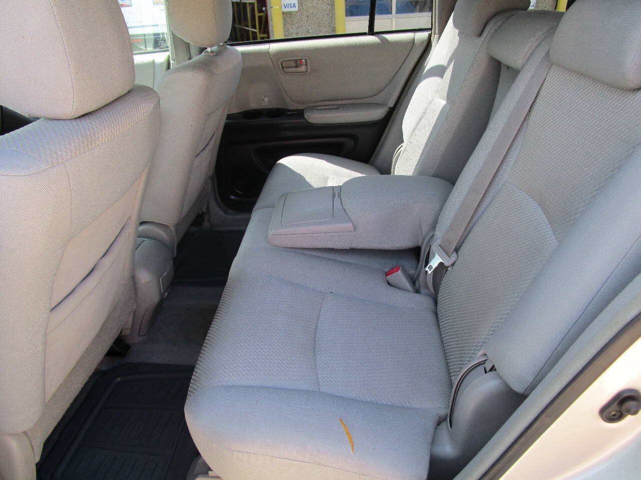 Used 2006 Toyota Highlander 4WD V6 w/ Appearance Pkg image 15