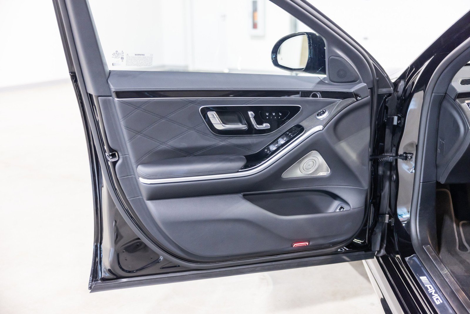 Used 2024 Mercedes-Benz S 63 AMG S w/ AMG Night Package image 30