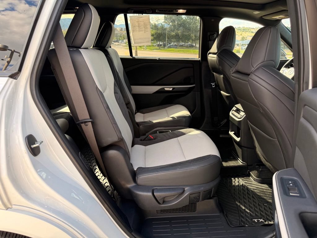 Used 2024 Lexus TX 500h AWD image 29