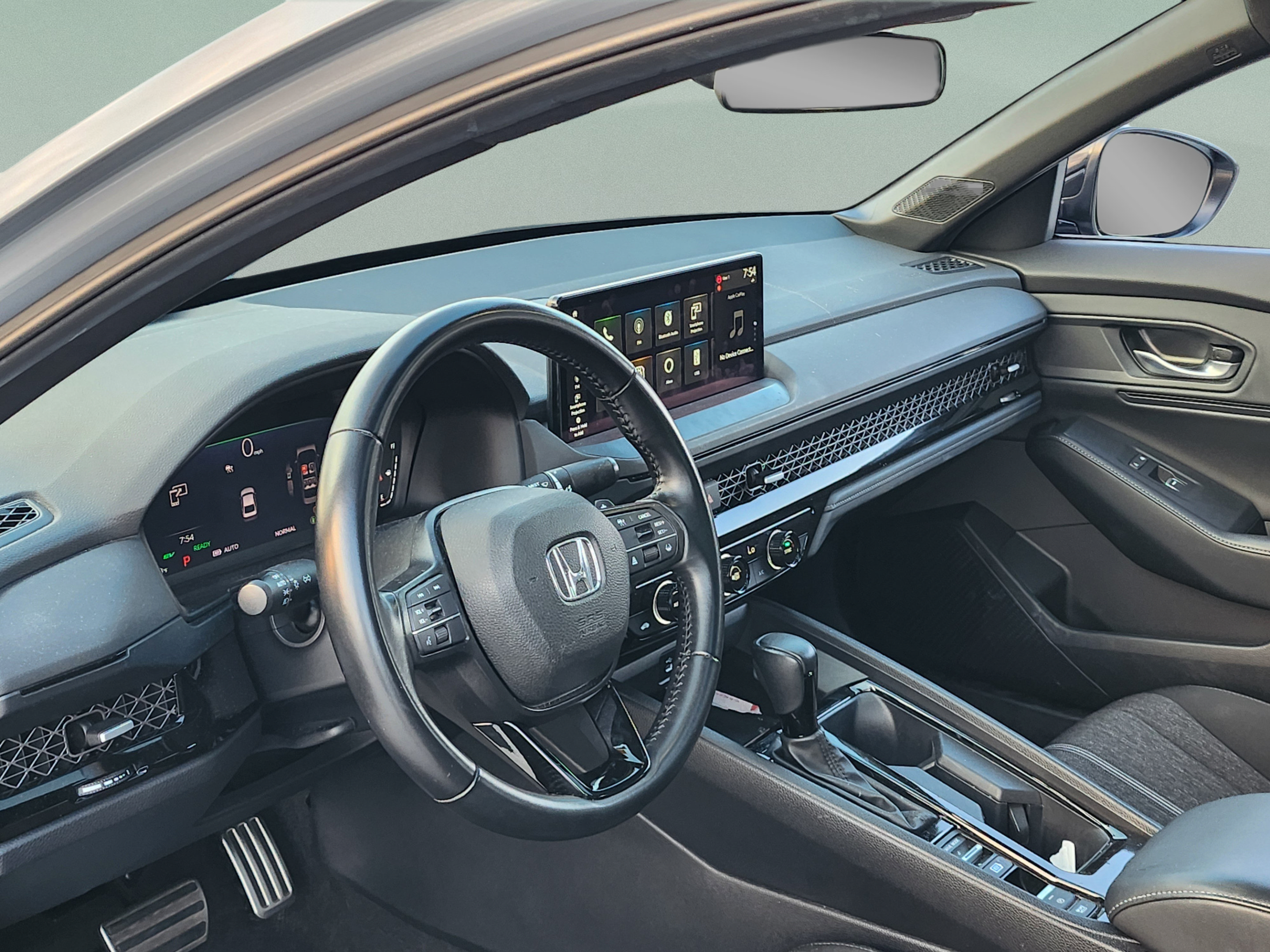 Used 2024 Honda Accord Sport image 11