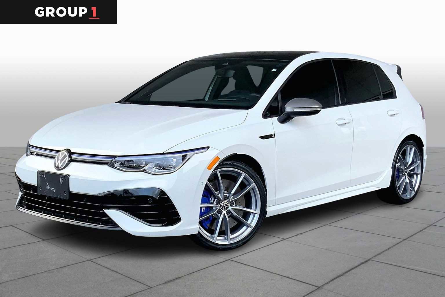 Used 2024 Volkswagen Golf R image 1