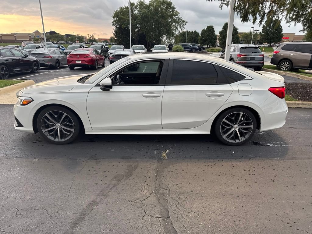 Used 2024 Honda Civic Touring image 6