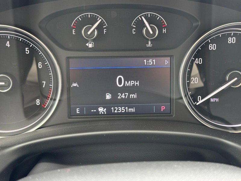 Used 2024 Buick Enclave Essence w/ Technology Package image 19