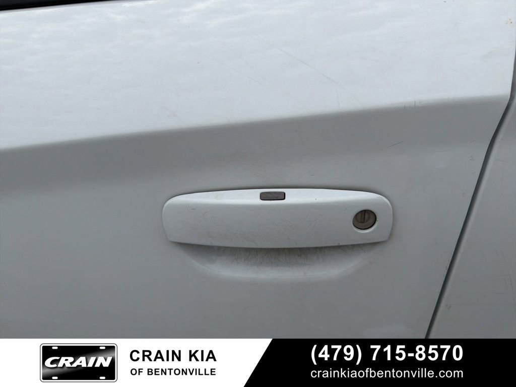 Used 2019 Dodge Charger SXT RWD image 12