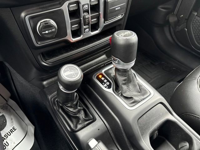 Used 2020 Jeep Wrangler Unlimited Sahara image 20