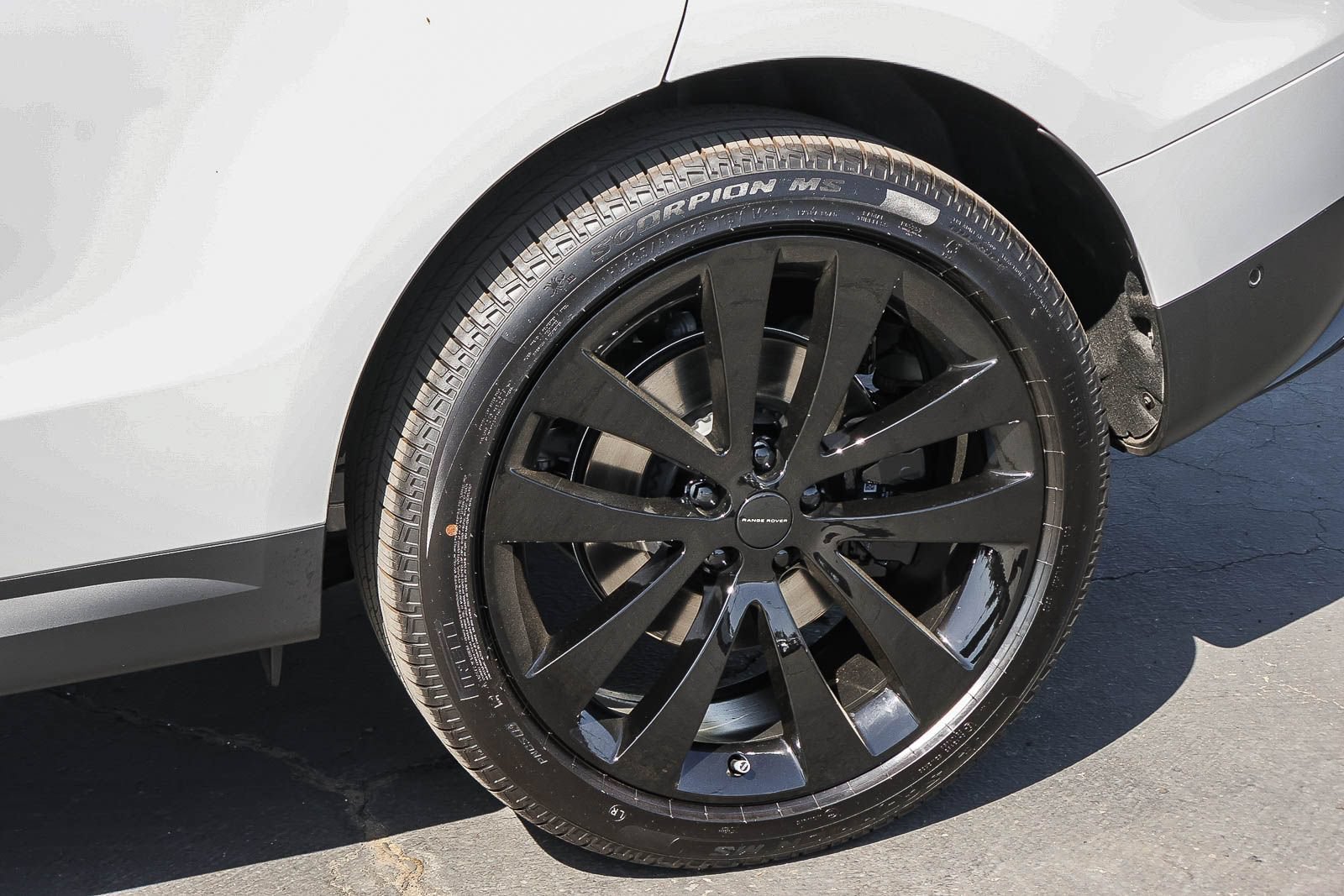New 2026 Land Rover Range Rover Sport SE AWD/4WD image 10