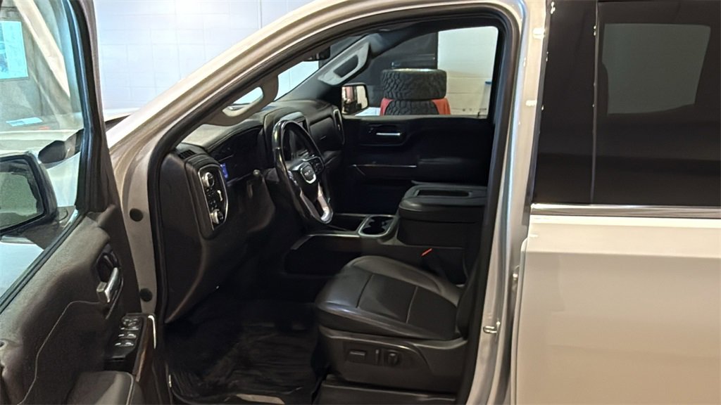 Used 2022 GMC Sierra 1500 SLT w/ SLT Premium Plus Package image 22