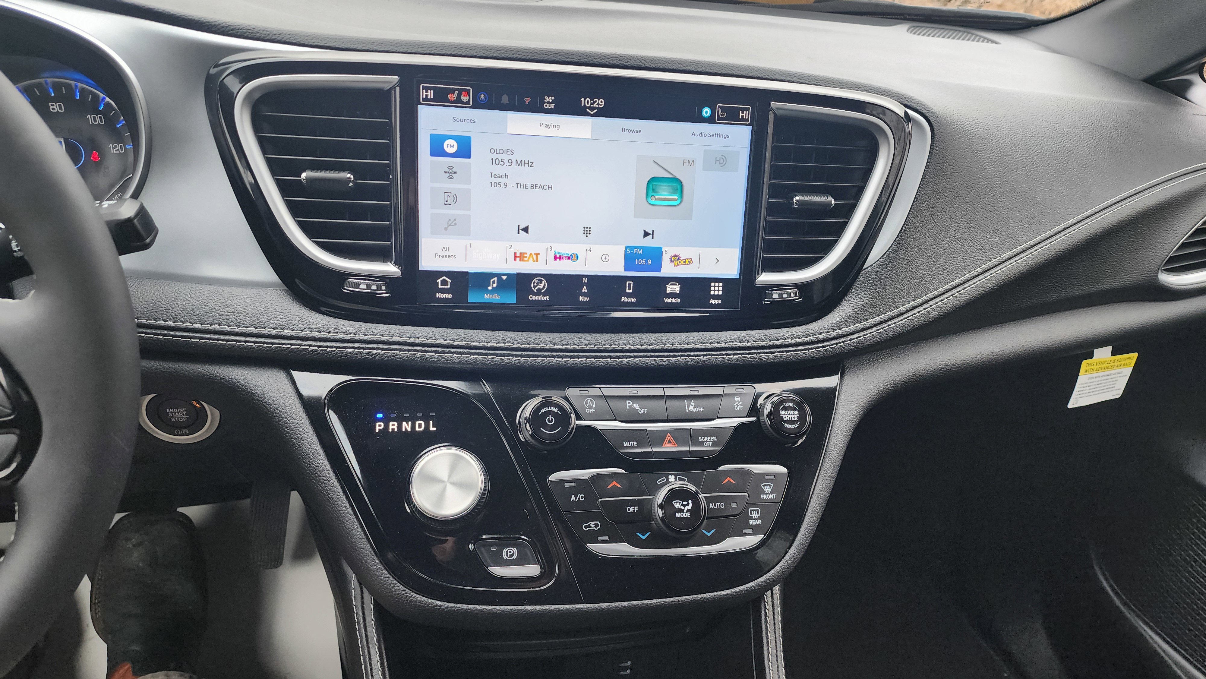 Used 2026 Chrysler Pacifica Limited w/ S Appearance Package image 9