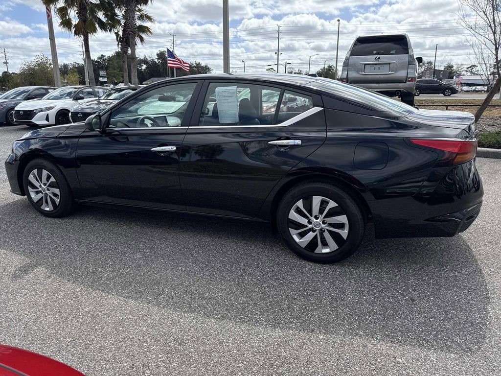 Certified 2025 Nissan Altima 2.5 S image 7