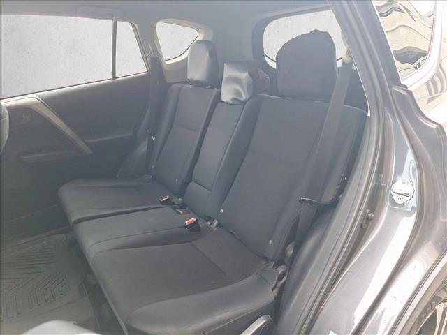 Used 2016 Toyota RAV4 LE image 17