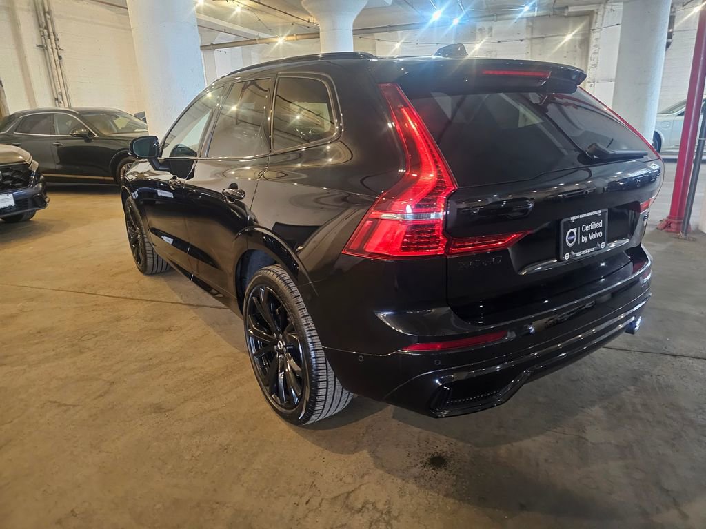 Certified 2025 Volvo XC60 B5 Ultra image 2