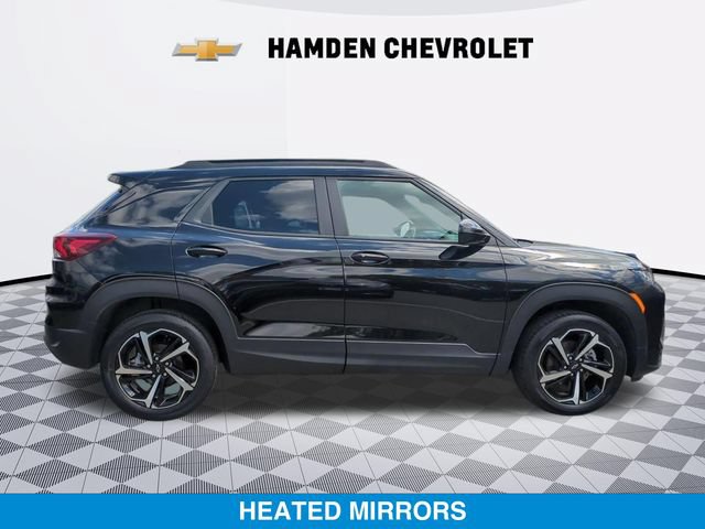 Used 2023 Chevrolet TrailBlazer RS w/ Sun and Liftgate Package AWD/4WD image 2